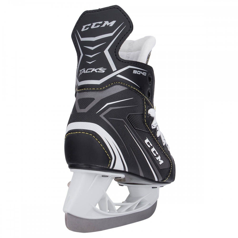 CCM Tacks 9040 Skates (Youth)